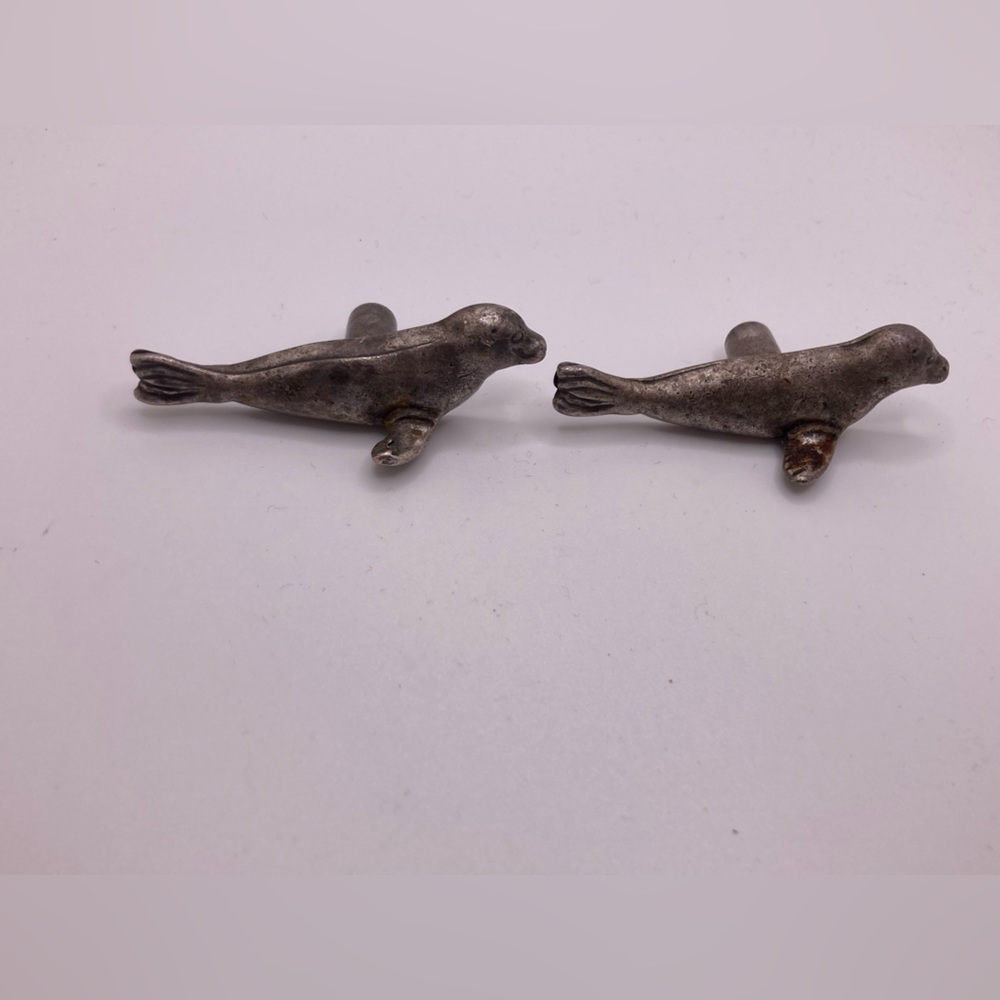 Seal Handle Pulls